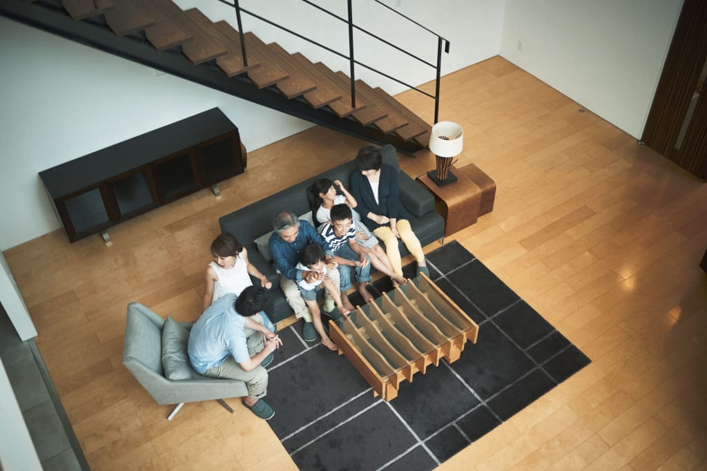 リビング階段ファーストビュー